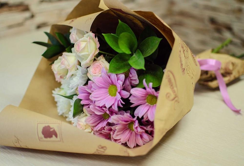 Букет цветов из: Розы и Хризантемы в Вознесеновском