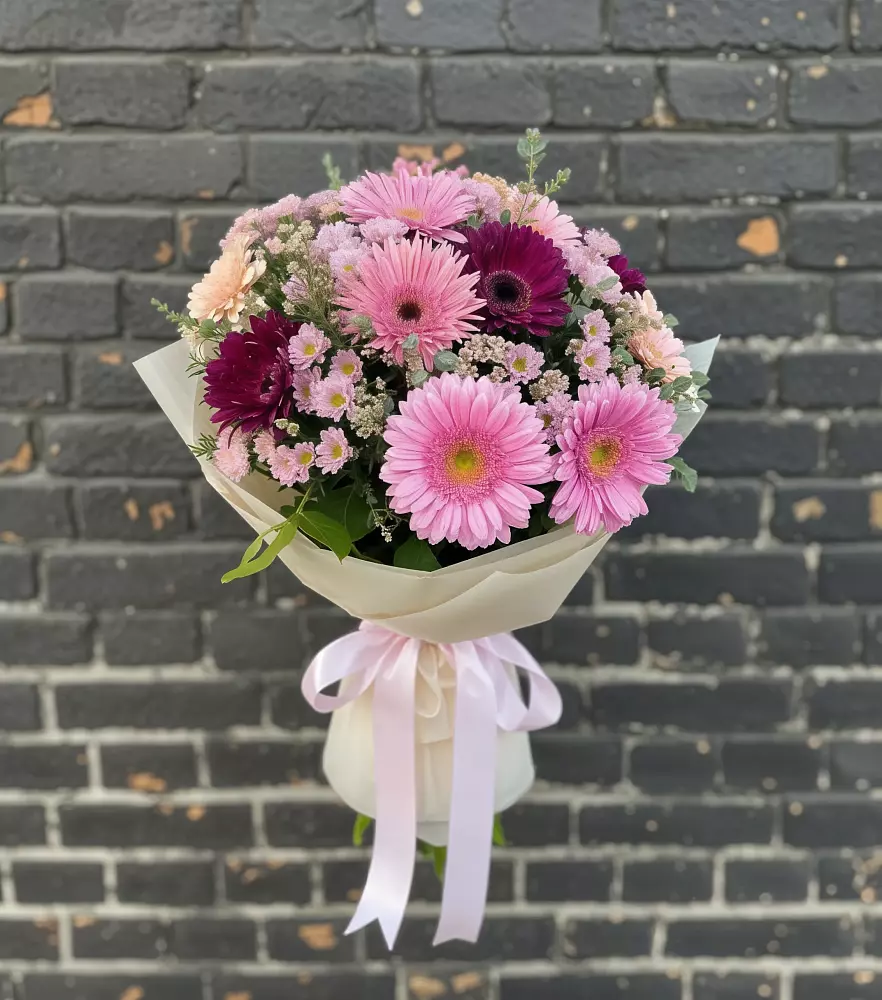 Букет цветов из: Герберы и Хризантемы в Вознесеновском