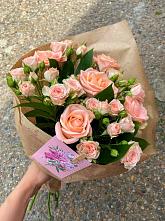 Букет цветов из:  Розы #REPLACE_PRED# Вознесеновском