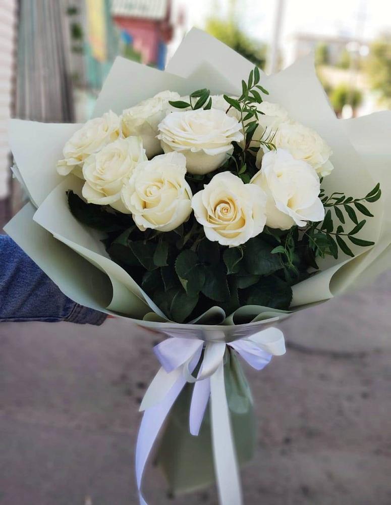 Букет Белые розы Проуд в Вознесеновском