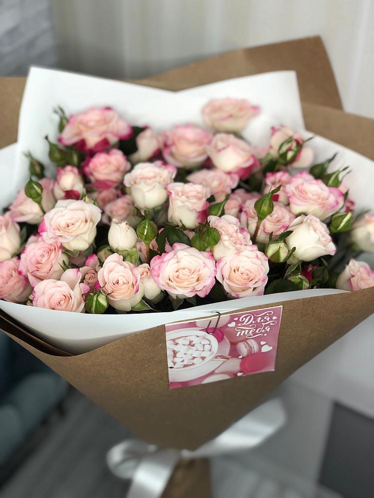 Букет цветов из: Розы в Вознесеновском