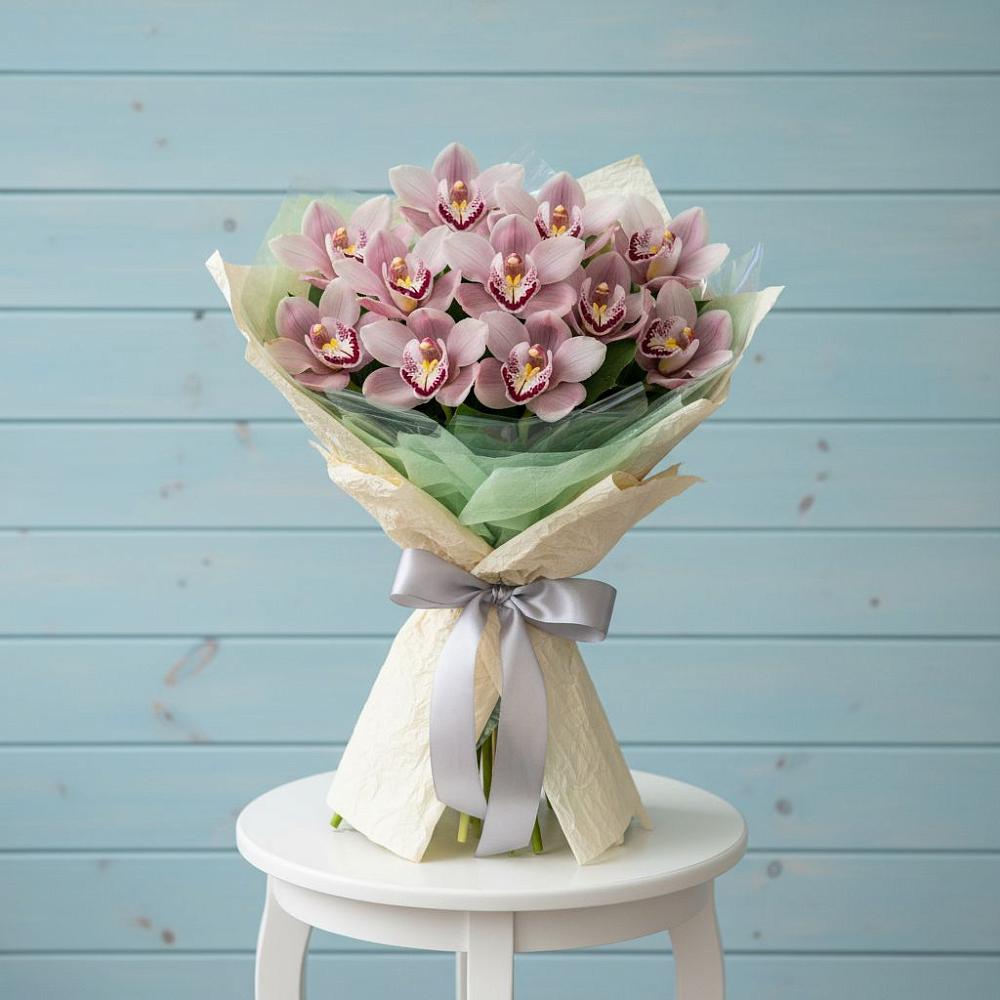 Букет цветов из: Орхидеи и Розы в Вознесеновском