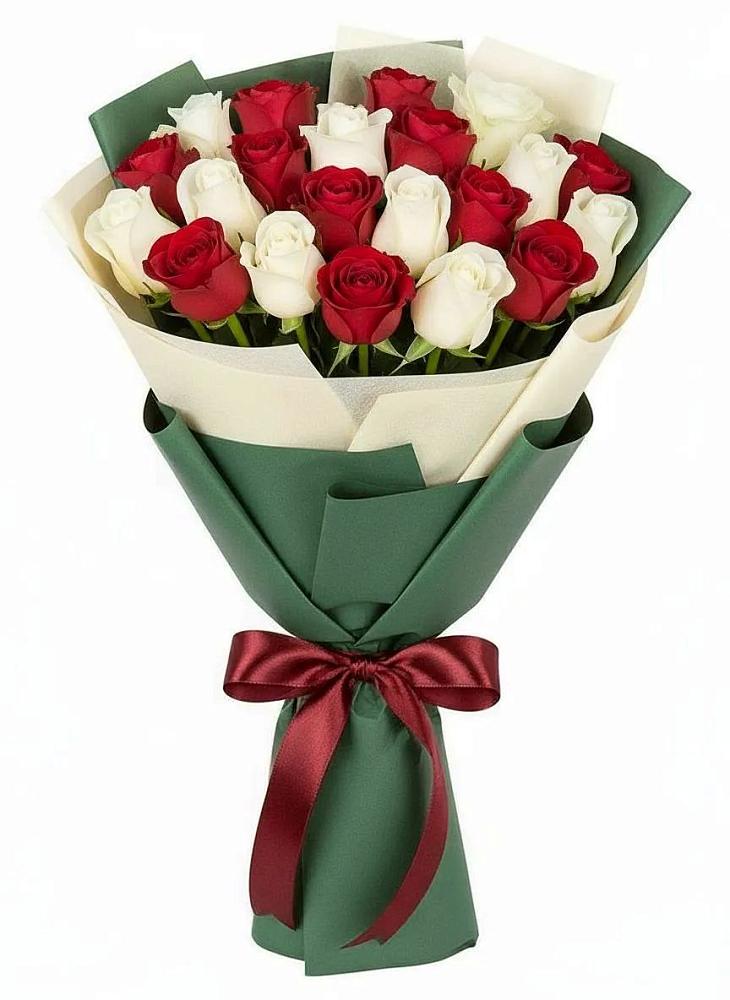 Букет Микс из красных и белых роз в Вознесеновском