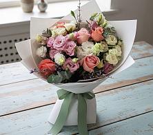 Букет цветов из:  Розы, Лизиантусы и Гвоздики в Вознесеновском