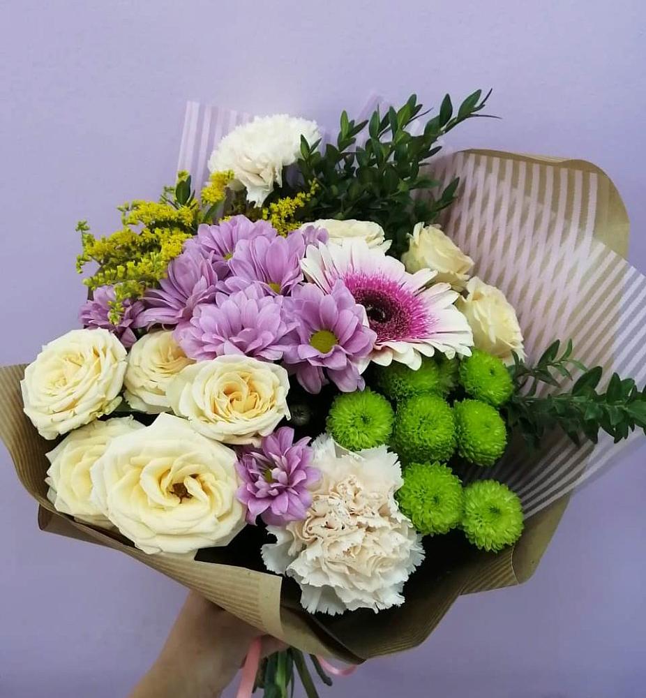 Букет цветов из: Хризантемы, Розы, Гвоздики и Герберы в Вознесеновском